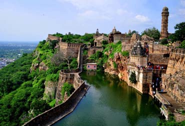 Chittorgarh fort day tour